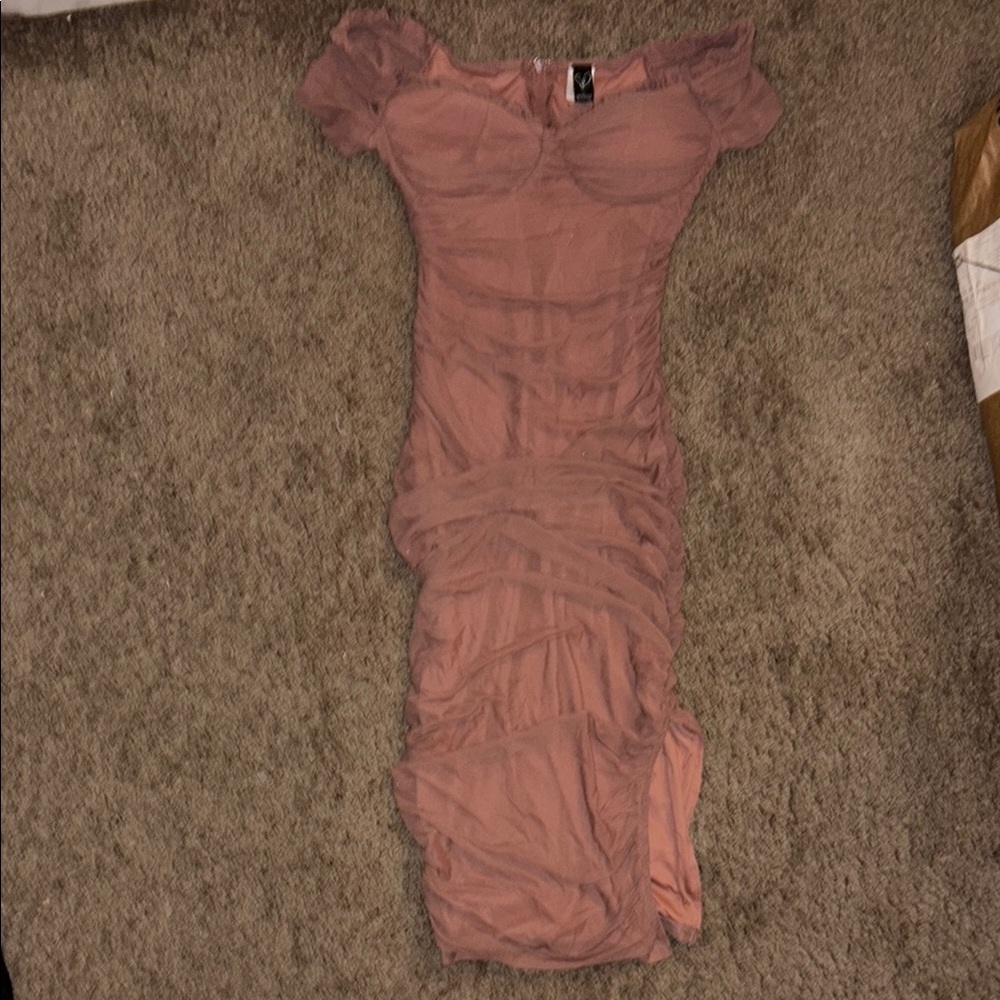 Windsor Rose Off-Shoulder Dress